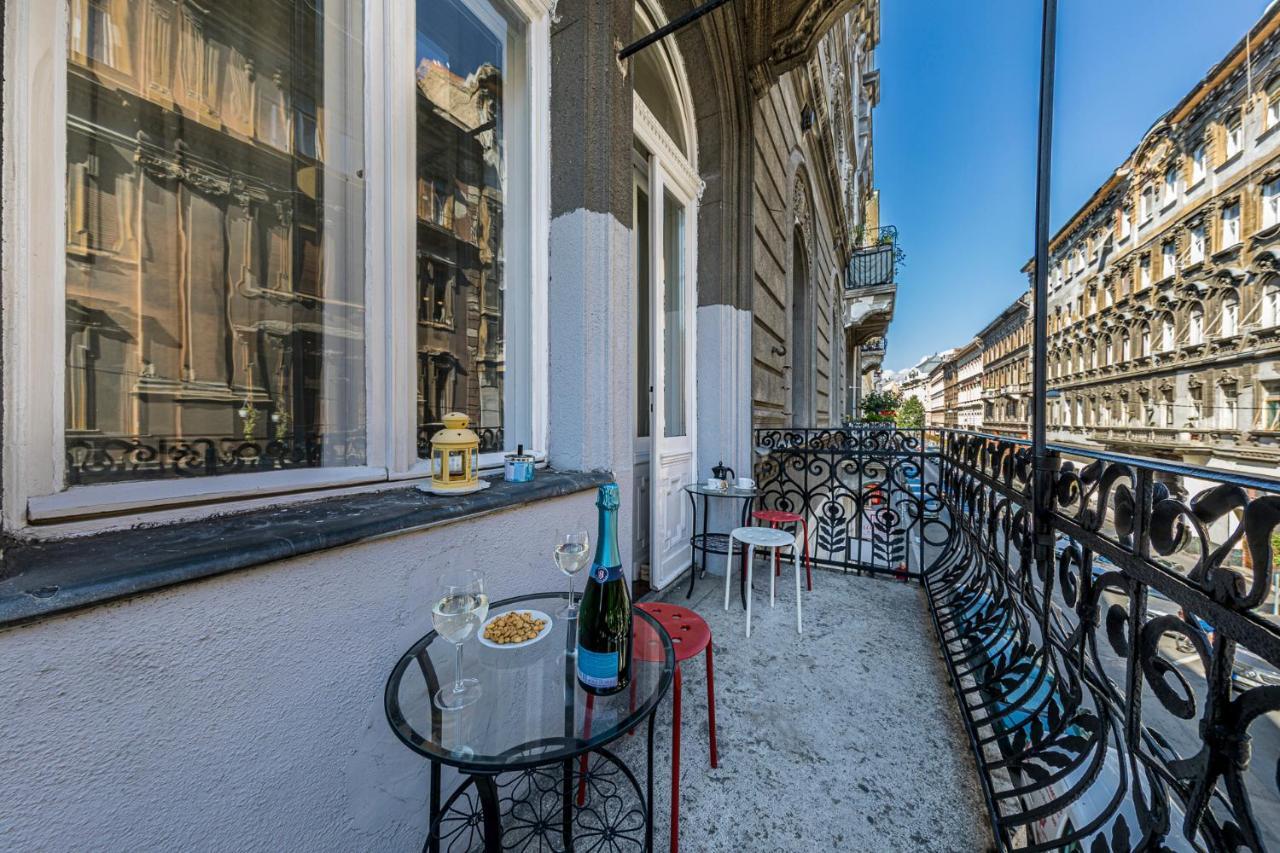Appartamento Luxury Art Deco Flat / Big Balcony Budapest Esterno foto